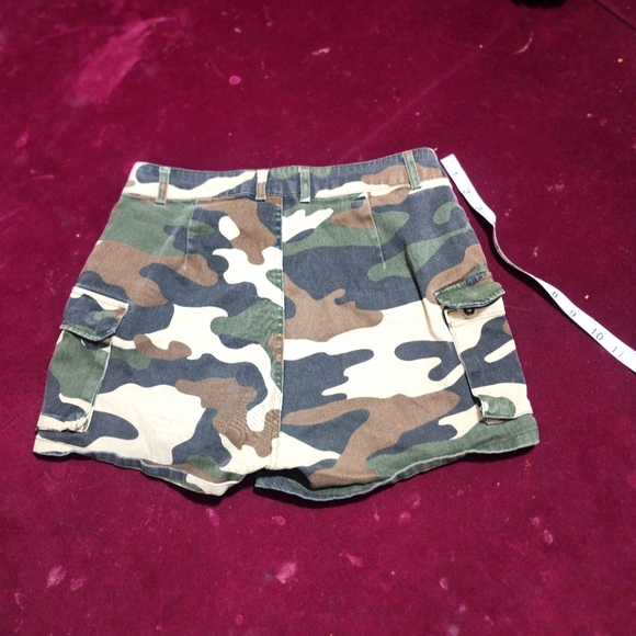 Love Tree Shorts - Picture 6 of 6